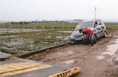 仁布抚顺道路救援